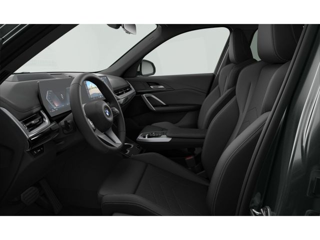 BMW X1 sDrive18d color Gris Plata. Año 2024. 110KW(150CV). Diésel. En concesionario Movilnorte El Carralero de Madrid