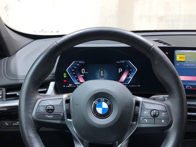 BMW X1 sDrive18d color Gris Plata. Año 2024. 110KW(150CV). Diésel. En concesionario Movilnorte El Carralero de Madrid