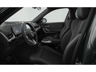 Fotos de BMW X1 sDrive18d color Gris Plata. Año 2024. 110KW(150CV). Diésel. En concesionario Movilnorte El Carralero de Madrid