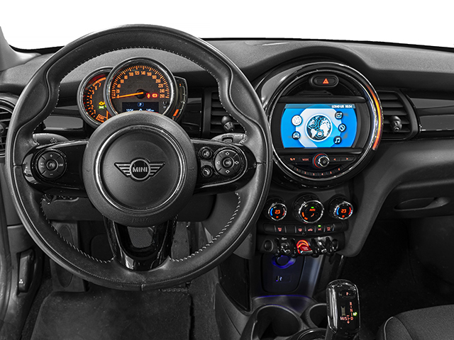 fotoG 6 del MINI MINI 5 Puertas Cooper D 85 kW (116 CV) 116cv Diésel del 2019 en Madrid