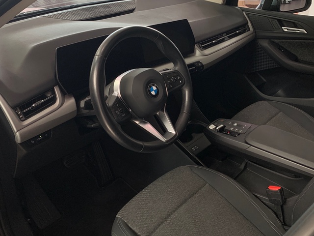 BMW Serie 2 218d Active Tourer color Gris. Año 2023. 110KW(150CV). Diésel. En concesionario Celtamotor Lalín de Pontevedra