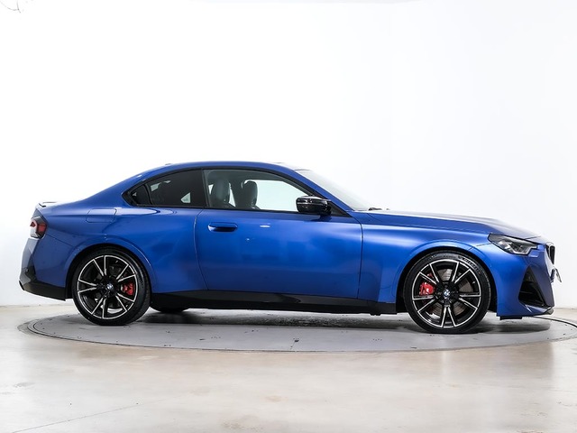 BMW Serie 2 M240i Coupe color Azul. Año 2024. 275KW(374CV). Gasolina. En concesionario Oliva Motor Tarragona de Tarragona