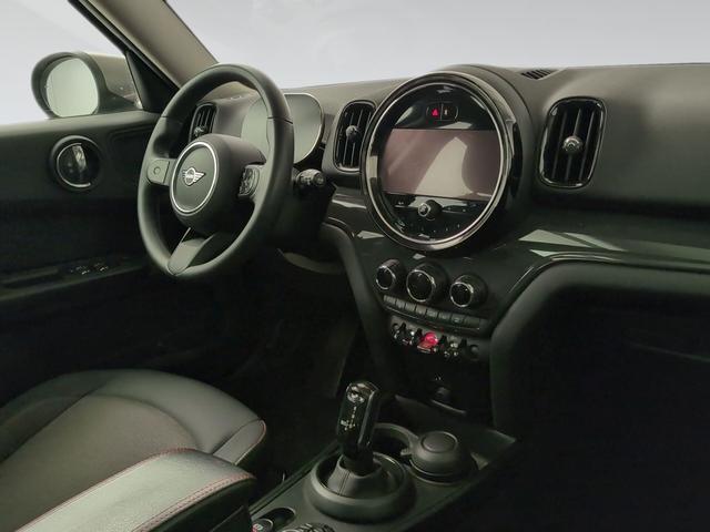 fotoG 7 del MINI MINI Countryman Cooper 100 kW (136 CV) 136cv Gasolina del 2022 en Málaga