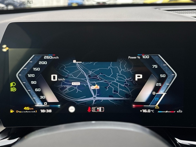 BMW X2 M35i color Negro. Año 2024. 221KW(300CV). Gasolina. En concesionario Celtamotor Caldas Reis de Pontevedra