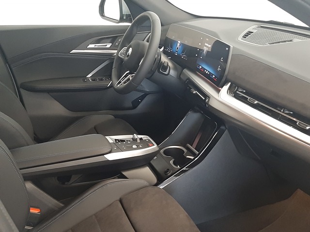 BMW X2 sDrive20i color Gris. Año 2025. 125KW(170CV). Gasolina. En concesionario Automoviles Bertolin S.L. de Valencia