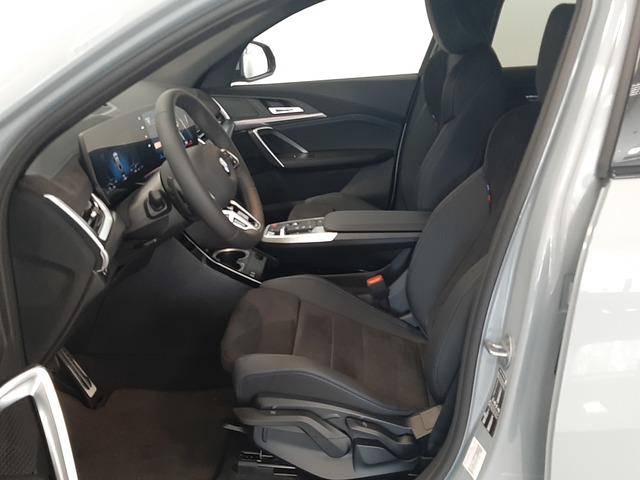 BMW X2 sDrive20i color Gris. Año 2025. 125KW(170CV). Gasolina. En concesionario Automoviles Bertolin S.L. de Valencia