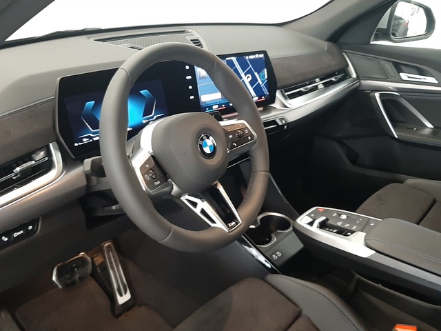 BMW X2 sDrive20i color Gris. Año 2025. 125KW(170CV). Gasolina. En concesionario Automoviles Bertolin S.L. de Valencia