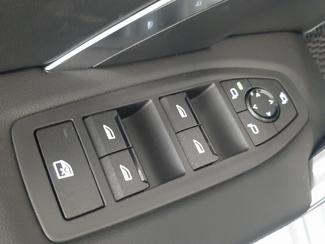 BMW X2 sDrive20i color Gris. Año 2025. 125KW(170CV). Gasolina. En concesionario Automoviles Bertolin S.L. de Valencia