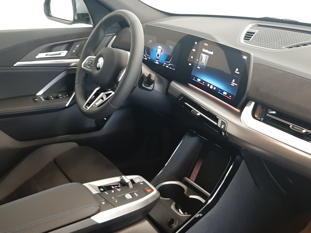 BMW X2 sDrive20i color Gris. Año 2025. 125KW(170CV). Gasolina. En concesionario Automoviles Bertolin S.L. de Valencia