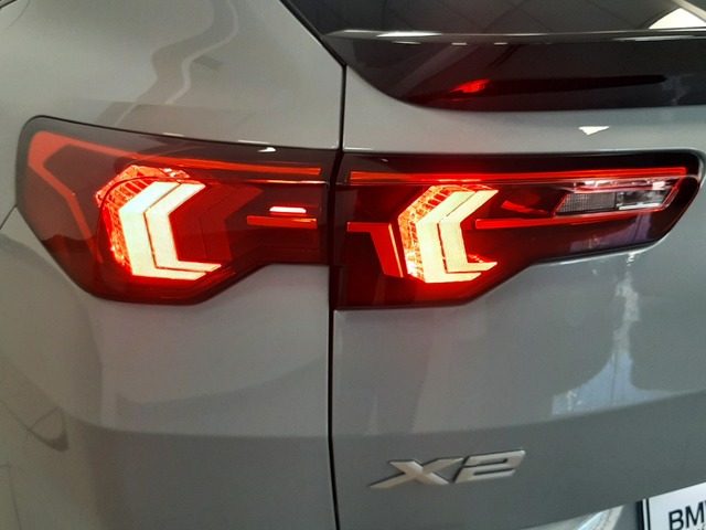 BMW X2 sDrive20i color Gris. Año 2025. 125KW(170CV). Gasolina. En concesionario Automoviles Bertolin S.L. de Valencia