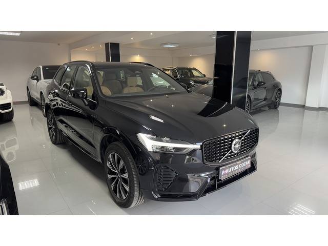 Volvo XC60 B4 D Plus Dark Auto 145 kW (197 CV)