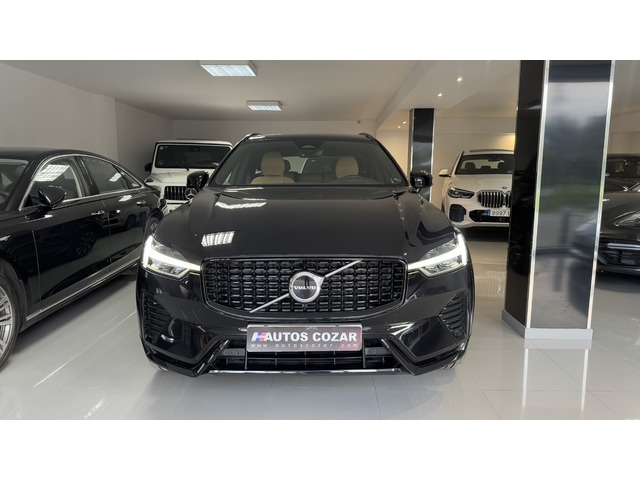 Volvo XC60 B4 D Plus Dark Auto 145 kW (197 CV)