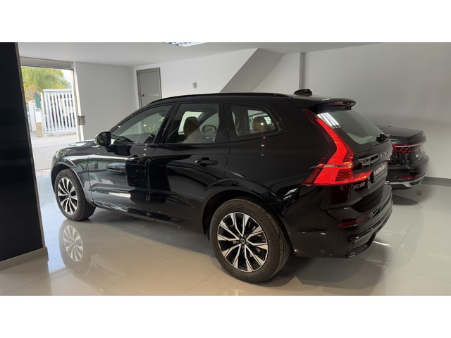 Volvo XC60 B4 D Plus Dark Auto 145 kW (197 CV)