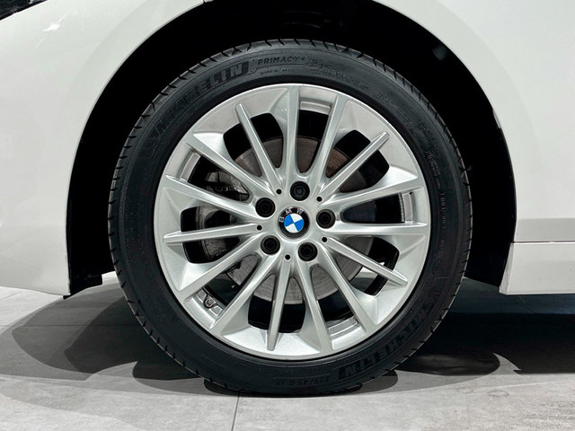 BMW Serie 1 118d color Blanco. Año 2024. 110KW(150CV). Diésel. En concesionario BMW Marcos Automoción de Valencia