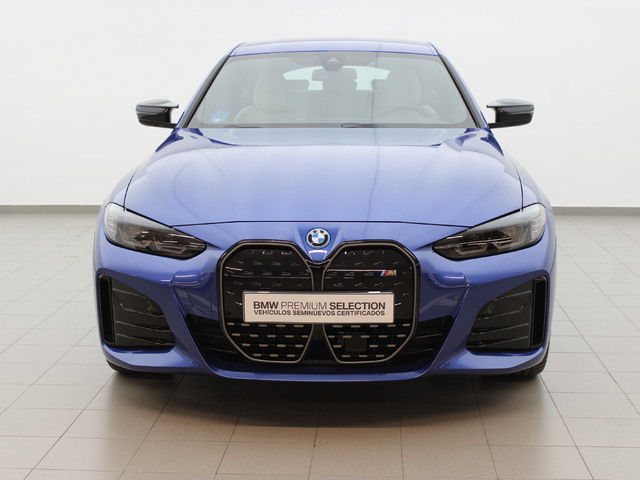 BMW i4 M50 color Azul. Año 2025. 400KW(544CV). Eléctrico. En concesionario Augusta Aragon S.A. de Zaragoza