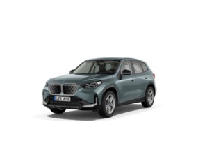 Fotos de BMW iX1 eDrive20 color Verde. Año 2025. 150KW(204CV). Eléctrico. En concesionario DEMO de Sta. C. Tenerife