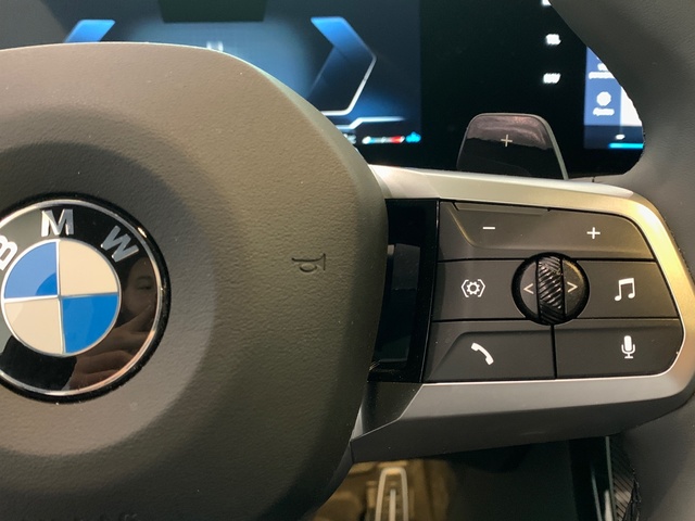 BMW X1 sDrive18d color Gris Plata. Año 2024. 110KW(150CV). Diésel. En concesionario Celtamotor Lalín de Pontevedra