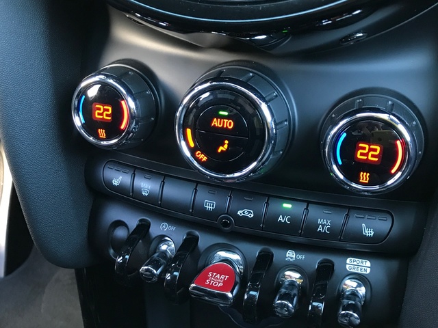 fotoG 18 del MINI MINI 3 Puertas Cooper S 131 kW (178 CV) 178cv Gasolina del 2022 en Pontevedra