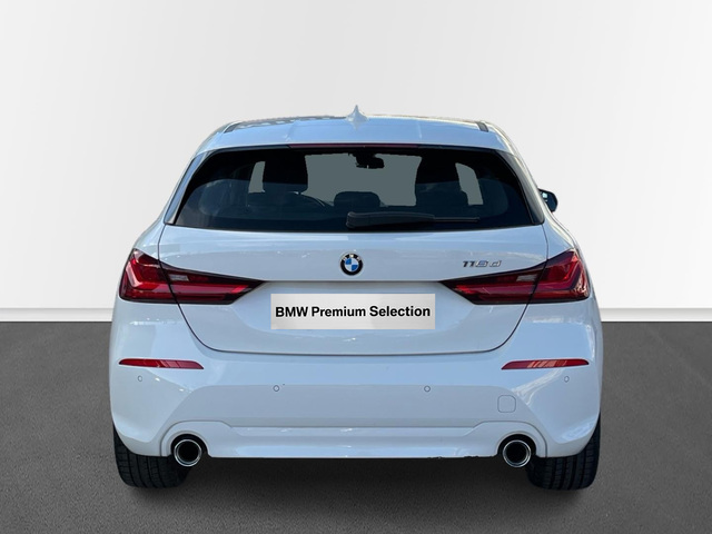 BMW Serie 1 118d color Blanco. Año 2024. 110KW(150CV). Diésel. En concesionario CARTAGENA PREMIUM S.L. de Murcia