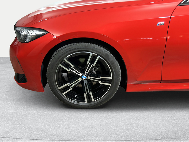 BMW Serie 3 320d color Rojo. Año 2024. 140KW(190CV). Diésel. En concesionario San Pablo Motor | Su Eminencia de Sevilla