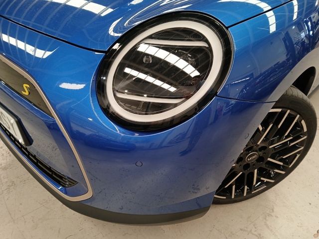 fotoG 5 del MINI MINI 3 Puertas Cooper SE 160 kW (218 CV) 218cv Eléctrico del 2024 en Alicante