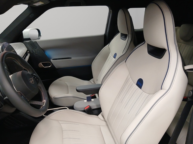 fotoG 16 del MINI MINI 3 Puertas Cooper SE 160 kW (218 CV) 218cv Eléctrico del 2024 en Alicante