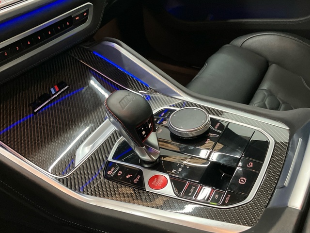 BMW M X6 M color Gris Plata. Año 2022. 441KW(600CV). Gasolina. En concesionario Proa Premium Palma de Baleares
