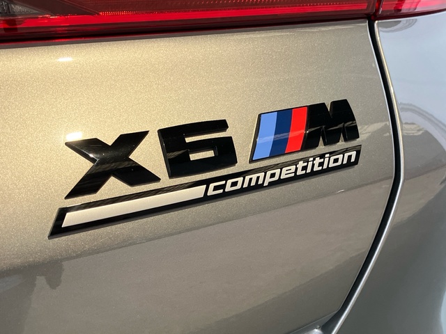 BMW M X6 M color Gris Plata. Año 2022. 441KW(600CV). Gasolina. En concesionario Proa Premium Palma de Baleares