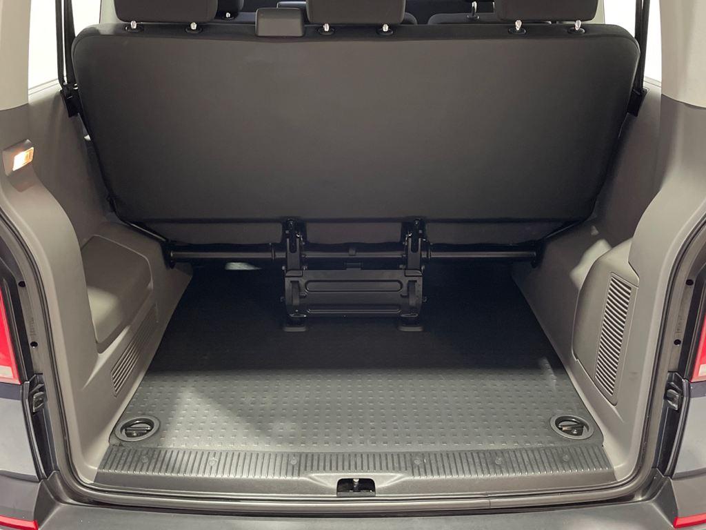 Volkswagen Caravelle 2.0 TDI - 7