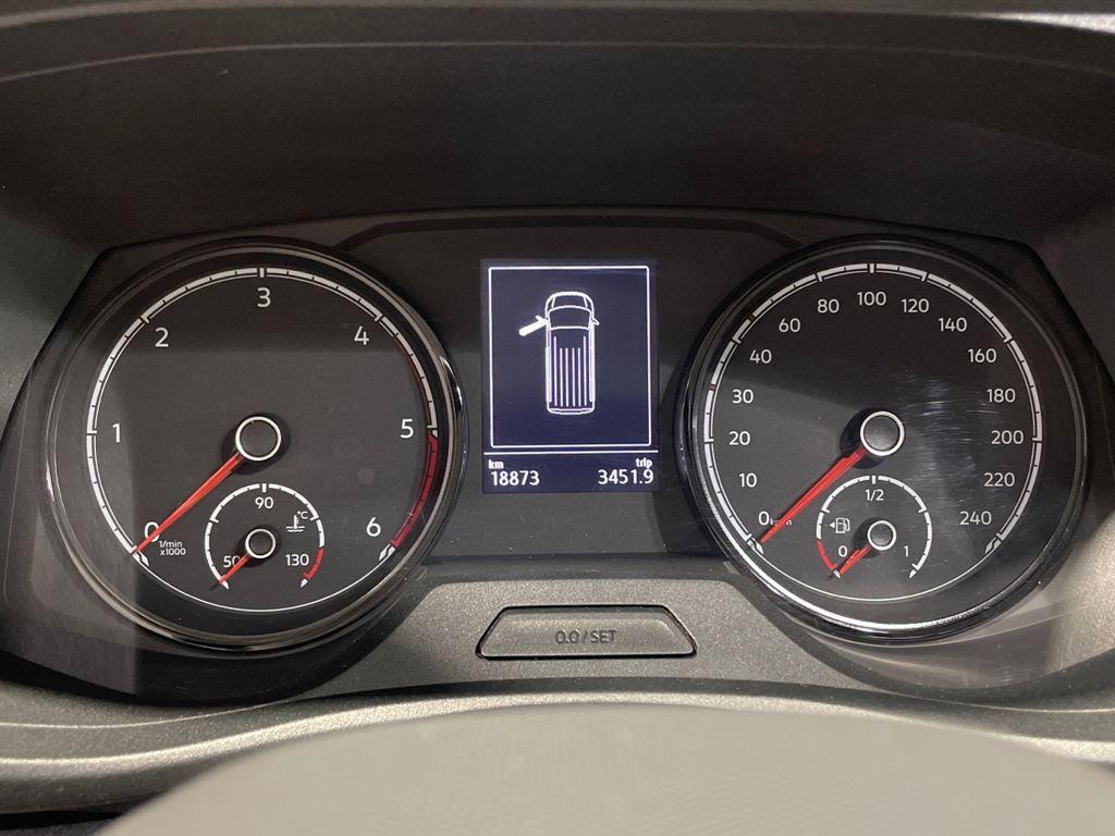 Volkswagen Caravelle 2.0 TDI - 13