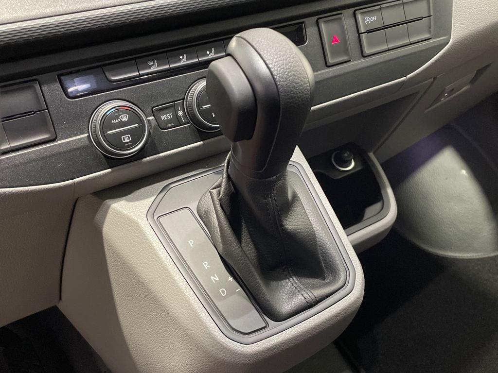 Volkswagen Caravelle 2.0 TDI - 17