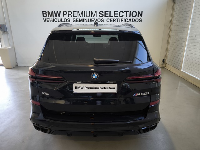 BMW X5 M60i color Negro. Año 2024. 390KW(530CV). Gasolina. En concesionario Lurauto - Gipuzkoa de Guipuzcoa