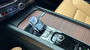 Volvo XC60 B4 D Ultimate Dark AWD Auto 145 kW (197 CV) - 15 Volvo XC60 B4 D Ocasión 145 KW (197CV) - 15
