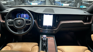 Volvo XC60 B4 D Ultimate Dark AWD Auto 145 kW (197 CV) - 21 Volvo XC60 B4 D Ocasión 145 KW (197CV) - 21