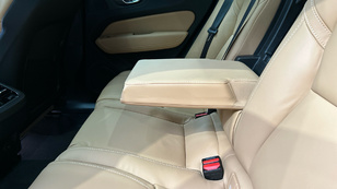 Volvo XC60 B4 D Ultimate Dark AWD Auto 145 kW (197 CV) - 53 Volvo XC60 B4 D Ocasión 145 KW (197CV) - 53