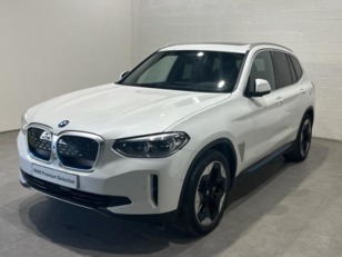 Fotos de BMW iX3 Impressive color Blanco. Año 2021. 210KW(286CV). Eléctrico. En concesionario MOTOR MUNICH S.A.U  - Terrassa de Barcelona