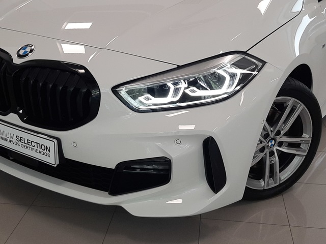BMW Serie 1 118d color Blanco. Año 2024. 110KW(150CV). Diésel. En concesionario Automoviles Bertolin, S.L. de Valencia