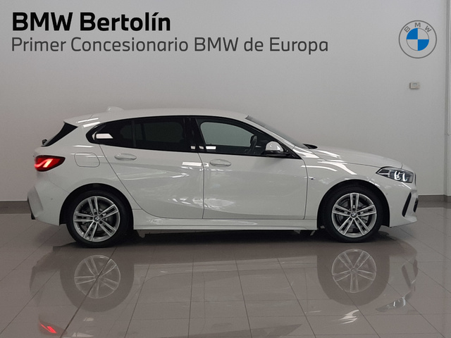 BMW Serie 1 118d color Blanco. Año 2024. 110KW(150CV). Diésel. En concesionario Automoviles Bertolin, S.L. de Valencia