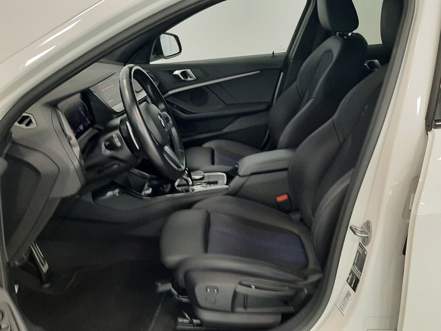 BMW Serie 1 118d color Blanco. Año 2024. 110KW(150CV). Diésel. En concesionario Automoviles Bertolin, S.L. de Valencia