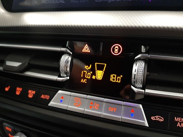 BMW Serie 1 118d color Blanco. Año 2024. 110KW(150CV). Diésel. En concesionario Automoviles Bertolin, S.L. de Valencia