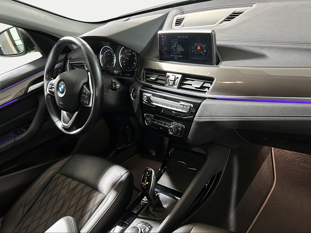 BMW X1 sDrive20d color Gris. Año 2021. 140KW(190CV). Diésel. En concesionario San Pablo Motor | Su Eminencia de Sevilla