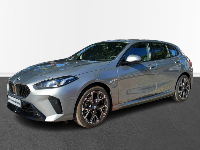 BMW Serie 1 120d color Gris. Año 2025. 120KW(163CV). Diésel. En concesionario Murcia Premium S.L. AV DEL ROCIO de Murcia