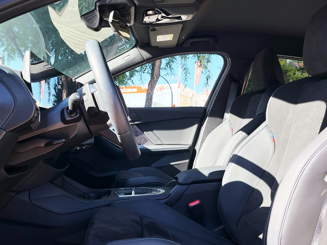 BMW Serie 1 120d color Gris. Año 2025. 120KW(163CV). Diésel. En concesionario Murcia Premium S.L. AV DEL ROCIO de Murcia