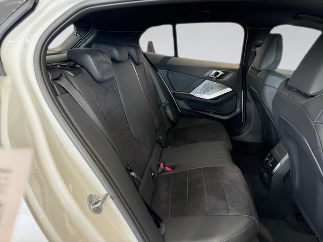 BMW Serie 1 120d color Blanco. Año 2024. 120KW(163CV). Diésel. En concesionario Automotor Premium Velázquez - Málaga de Málaga