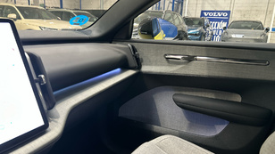 Volvo EX30 Twin Motor Ultra AWD Auto 315 kW (428 CV) - 42 Volvo EX30 Twin Motor Ocasión 315 KW (428CV) - 42