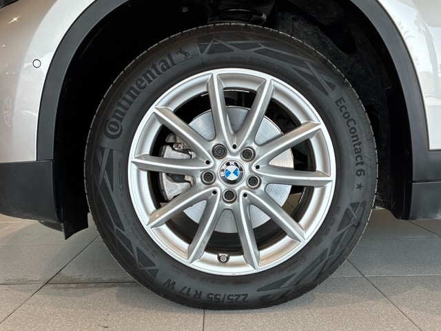 BMW X1 sDrive18d color Gris Plata. Año 2022. 110KW(150CV). Diésel. En concesionario BMW Marcos Automoción de Valencia