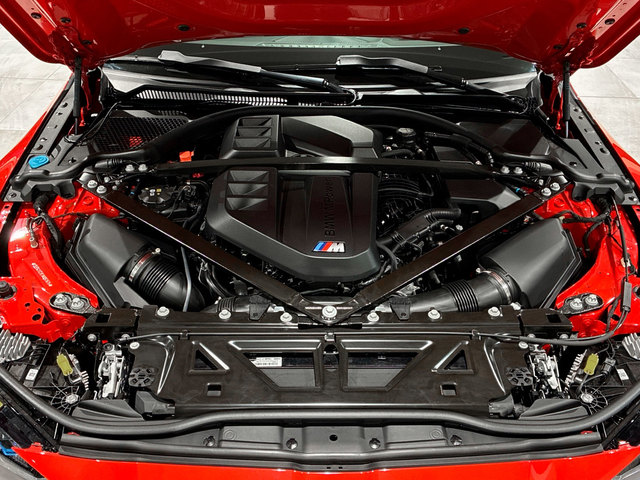 BMW M M4 Coupe color Rojo. Año 2025. 375KW(510CV). Gasolina. En concesionario BMW Marcos Automoción de Valencia