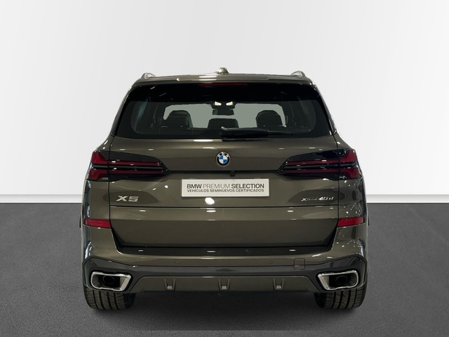 BMW X5 xDrive40d color Marrón. Año 2024. 259KW(352CV). Diésel. En concesionario Engasa S.A. de Valencia