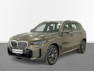 Fotos de BMW X5 xDrive40d color Marrón. Año 2024. 259KW(352CV). Diésel. En concesionario Engasa S.A. de Valencia