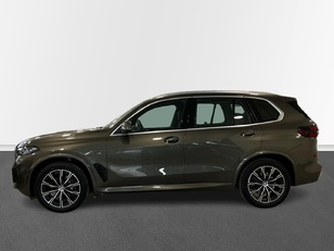 Fotos de BMW X5 xDrive40d color Marrón. Año 2024. 259KW(352CV). Diésel. En concesionario Engasa S.A. de Valencia